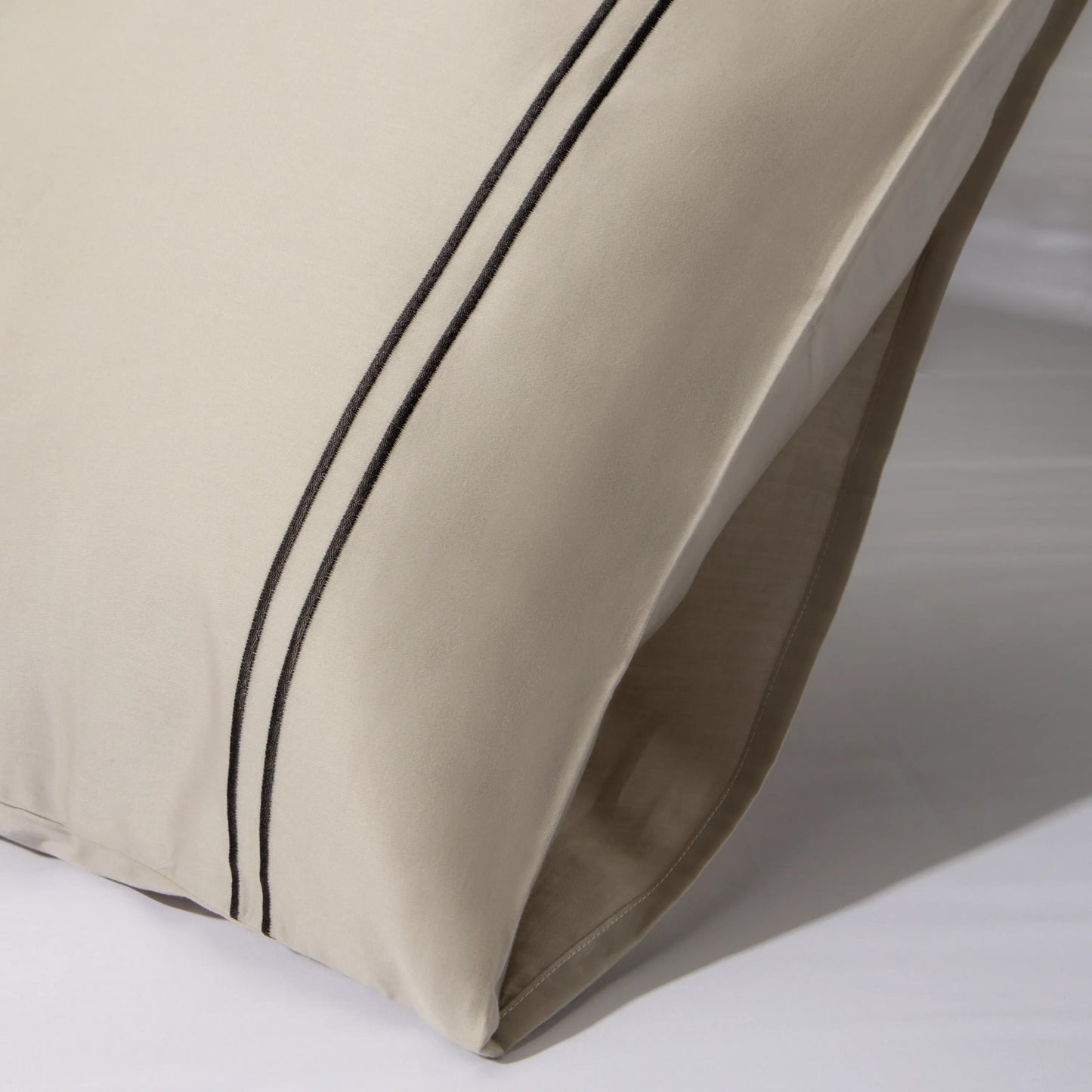 Dream Sateen Pillowcase by Voucler
