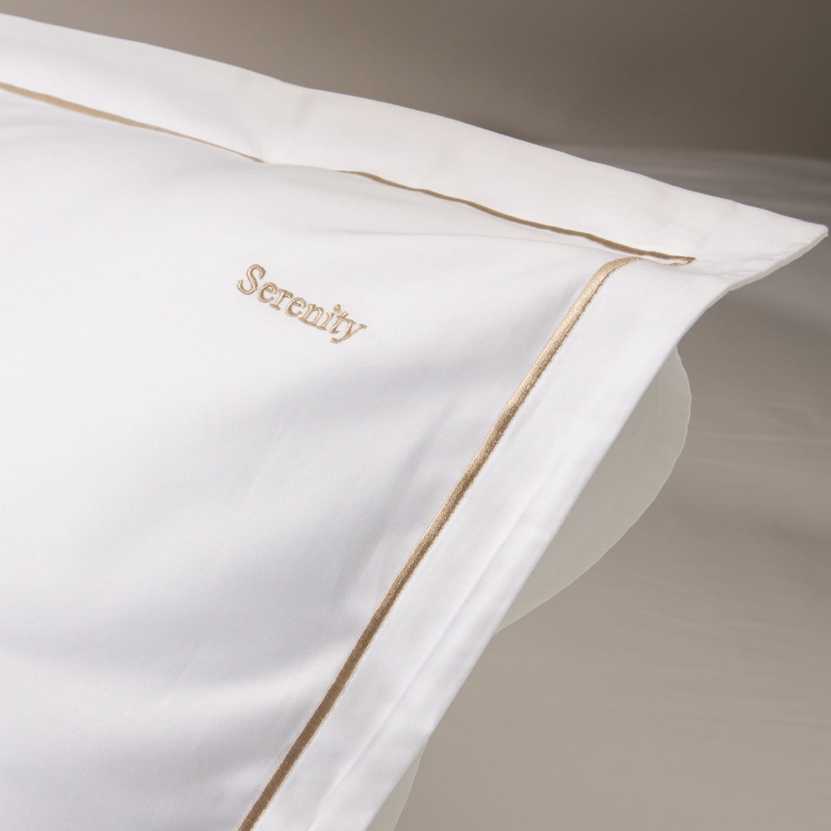 Bundle Wisdom pillowcase close-up