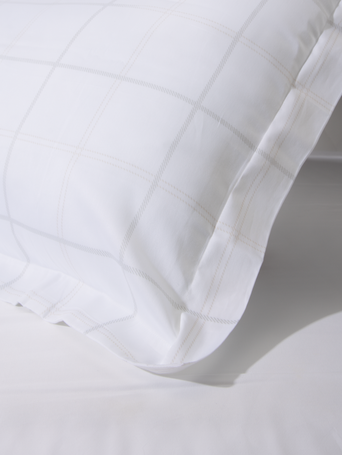 BUNDLE WHISPER SATEEN
