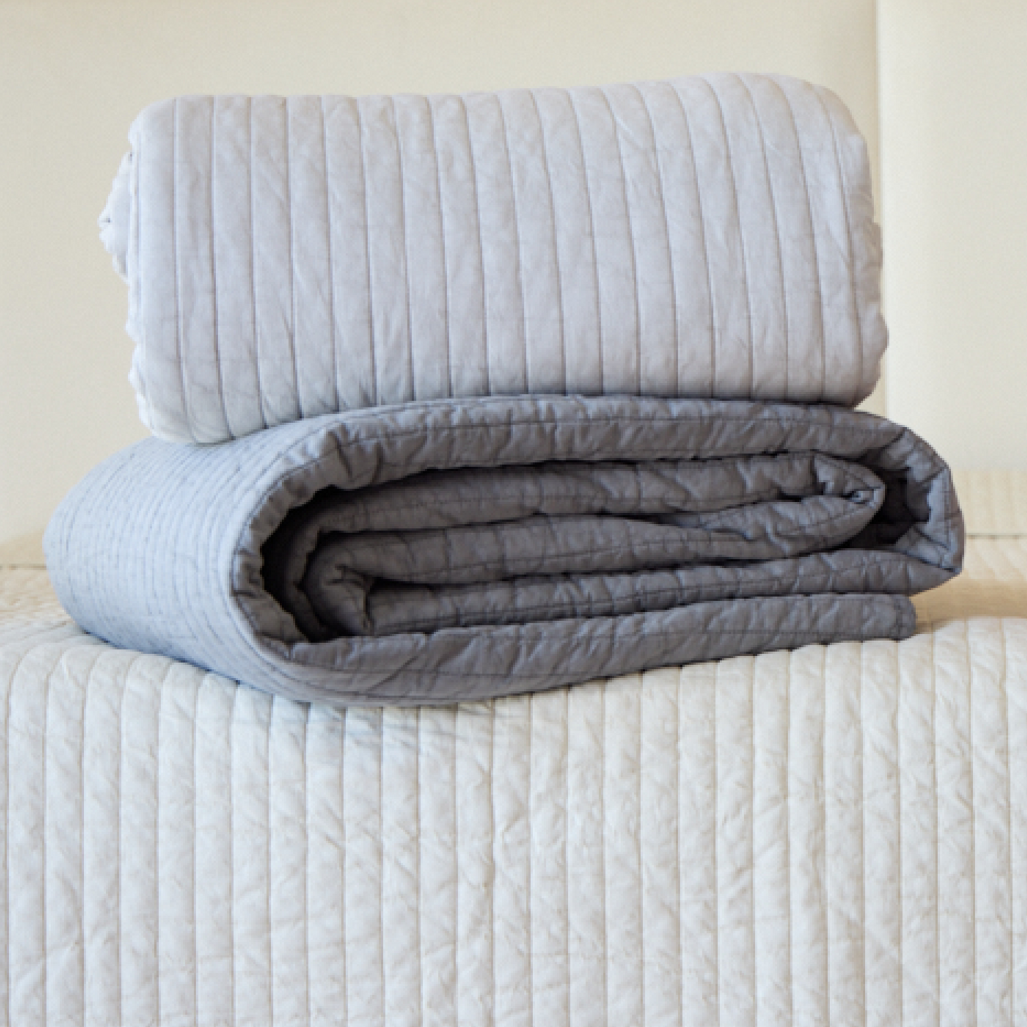 COUVRE-LIT EN SATIN AURORA