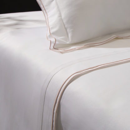 JUEGO DE SÁBANAS BLISS SATÉN BORDADO ROSA