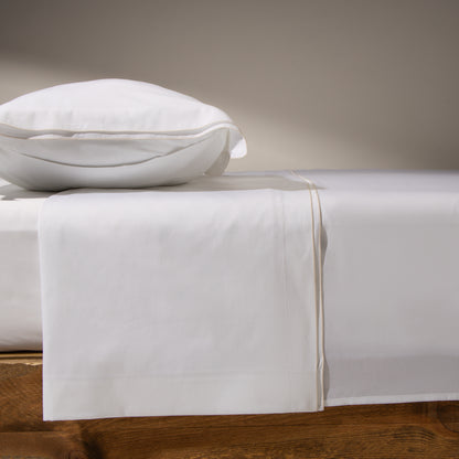 JUEGO DE SÁBANAS BLISS SATÉN BORDADO BEIGE