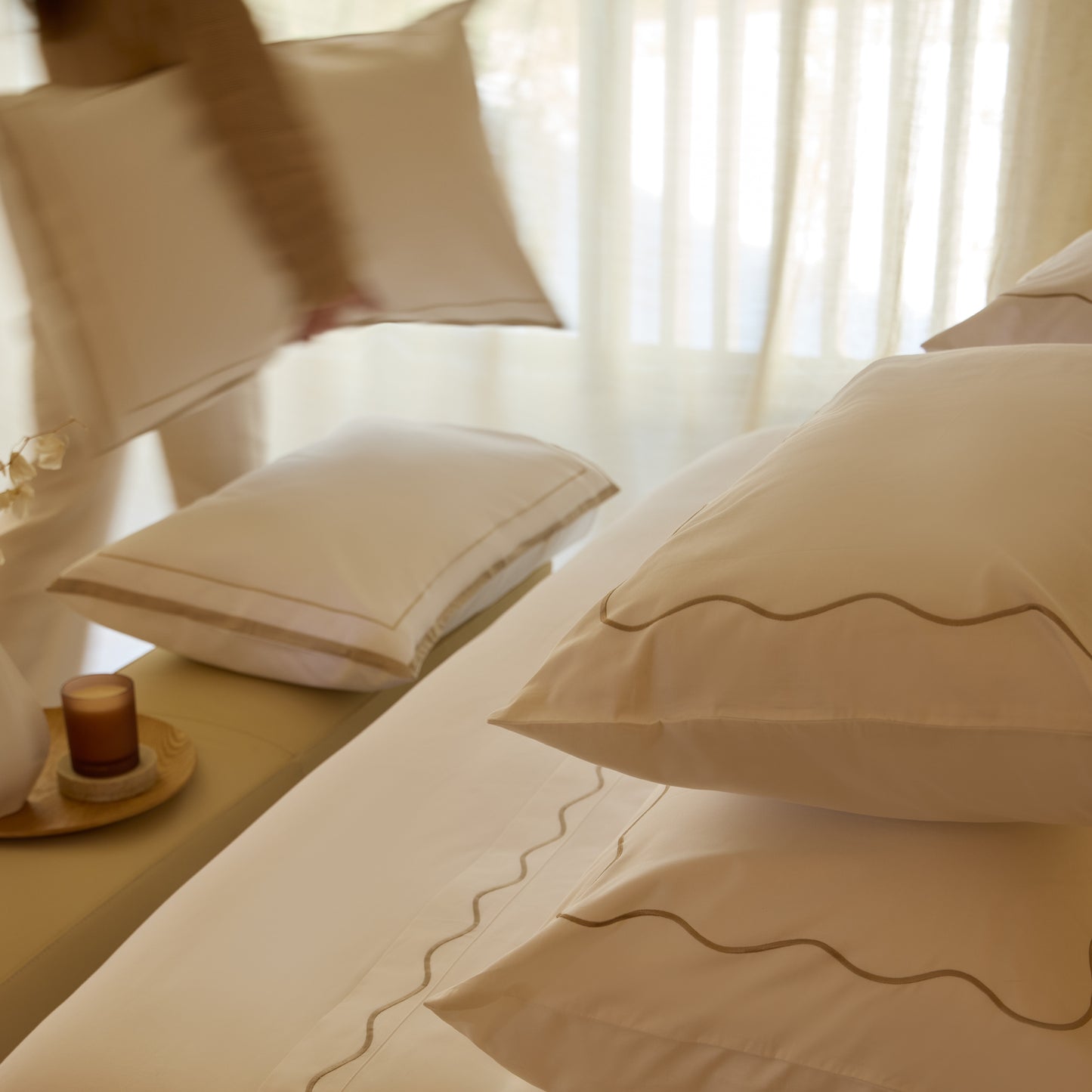 BLESSING 600 THREAD COUNT SATEEN FLAT SHEET