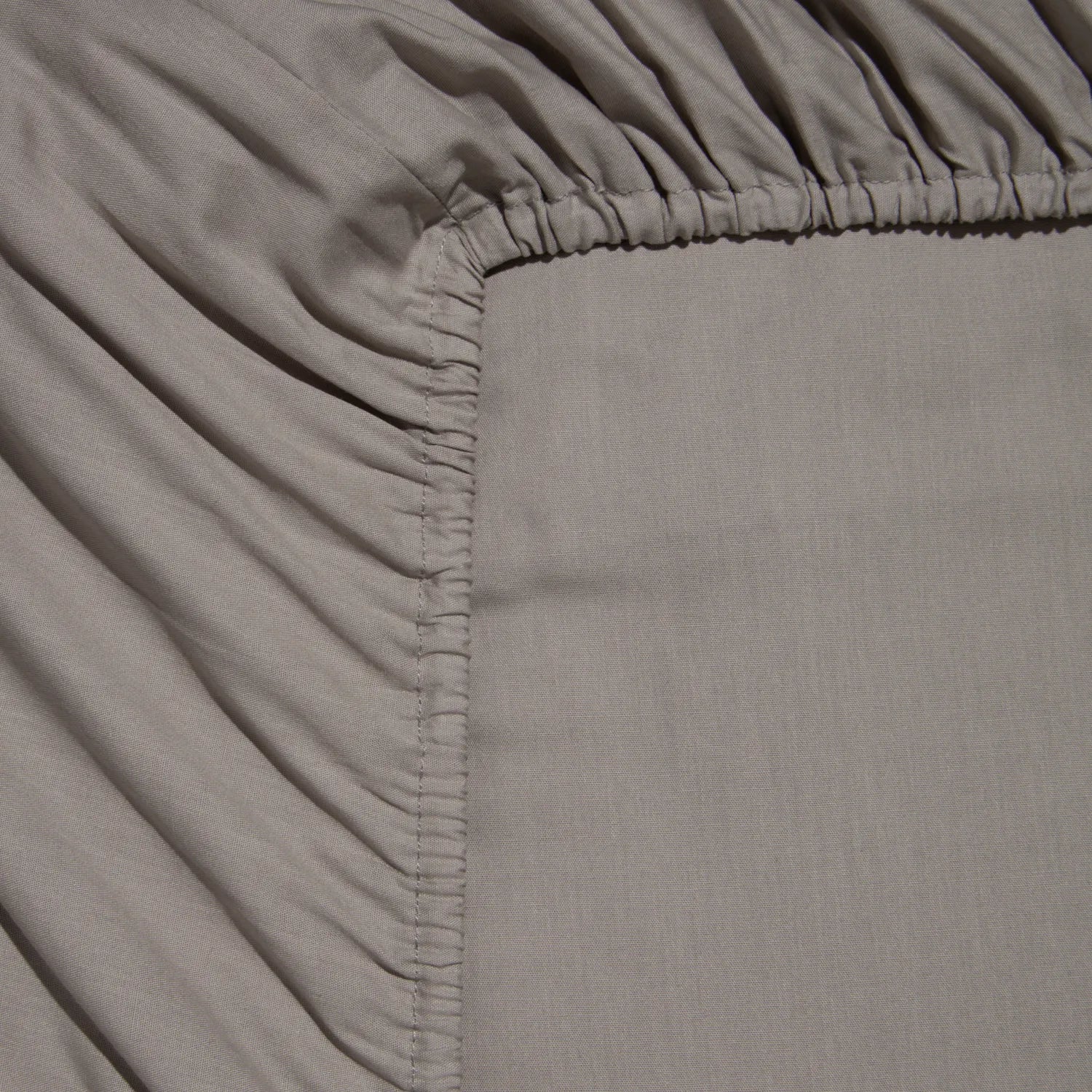 Lençol de cama com elástico da Voucler