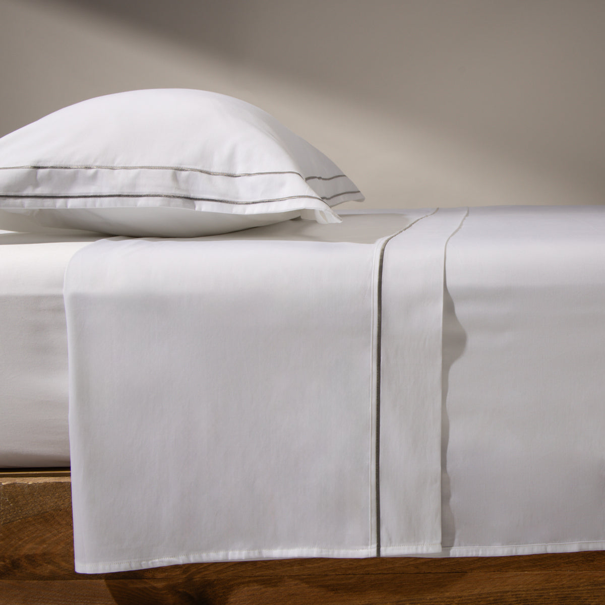 JUEGO DE SÁBANAS HARMONY GRIS