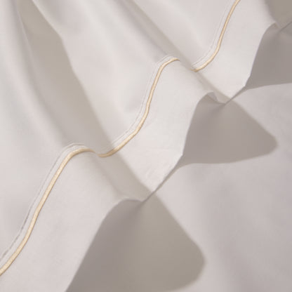 JUEGO DE SÁBANAS HEAVEN SATÉN RIBETE BEIGE 