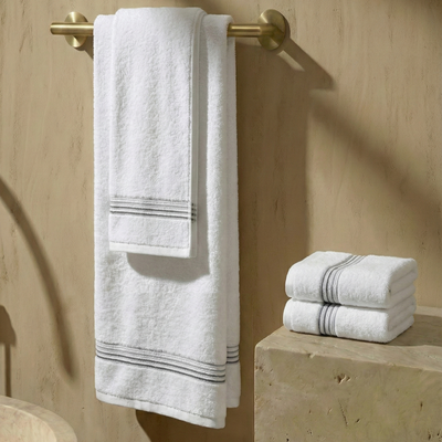 MISTY BOURDON EMBROIDERY BATH TOWEL