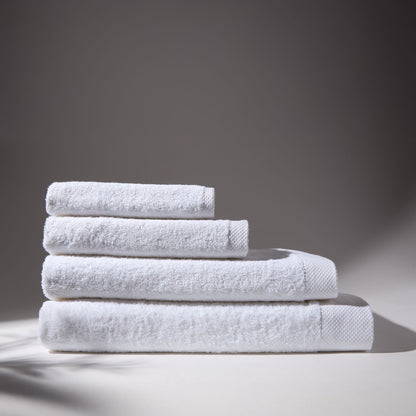 OASIS SUPER SOFT BATH TOWEL