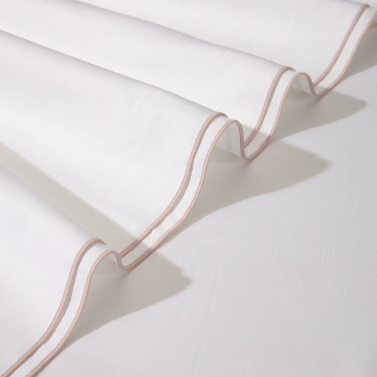 Lençol de cama na cor branca