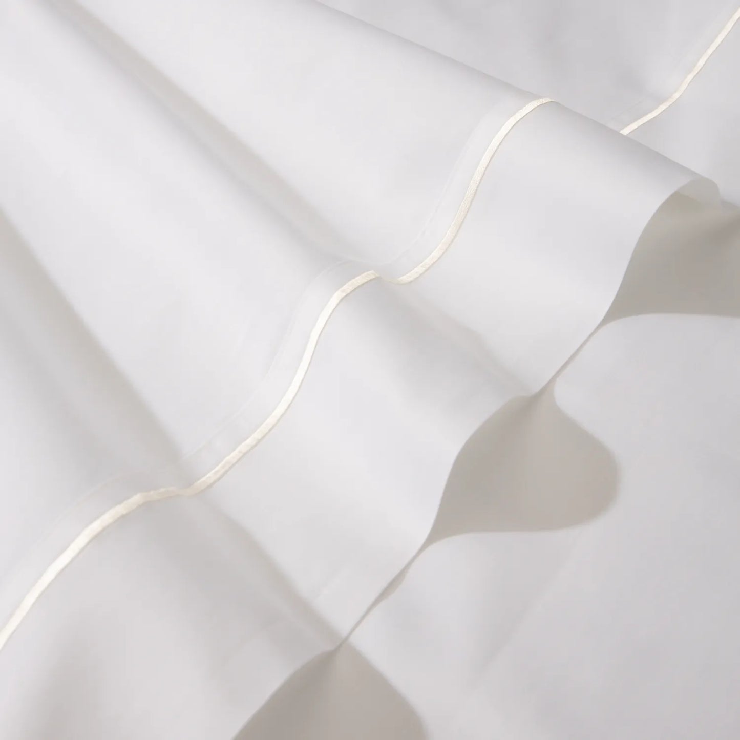 Lençol de cama na cor branca