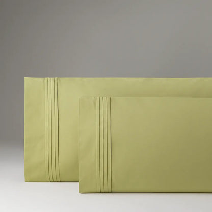 Capa de travesseiro na cor verde