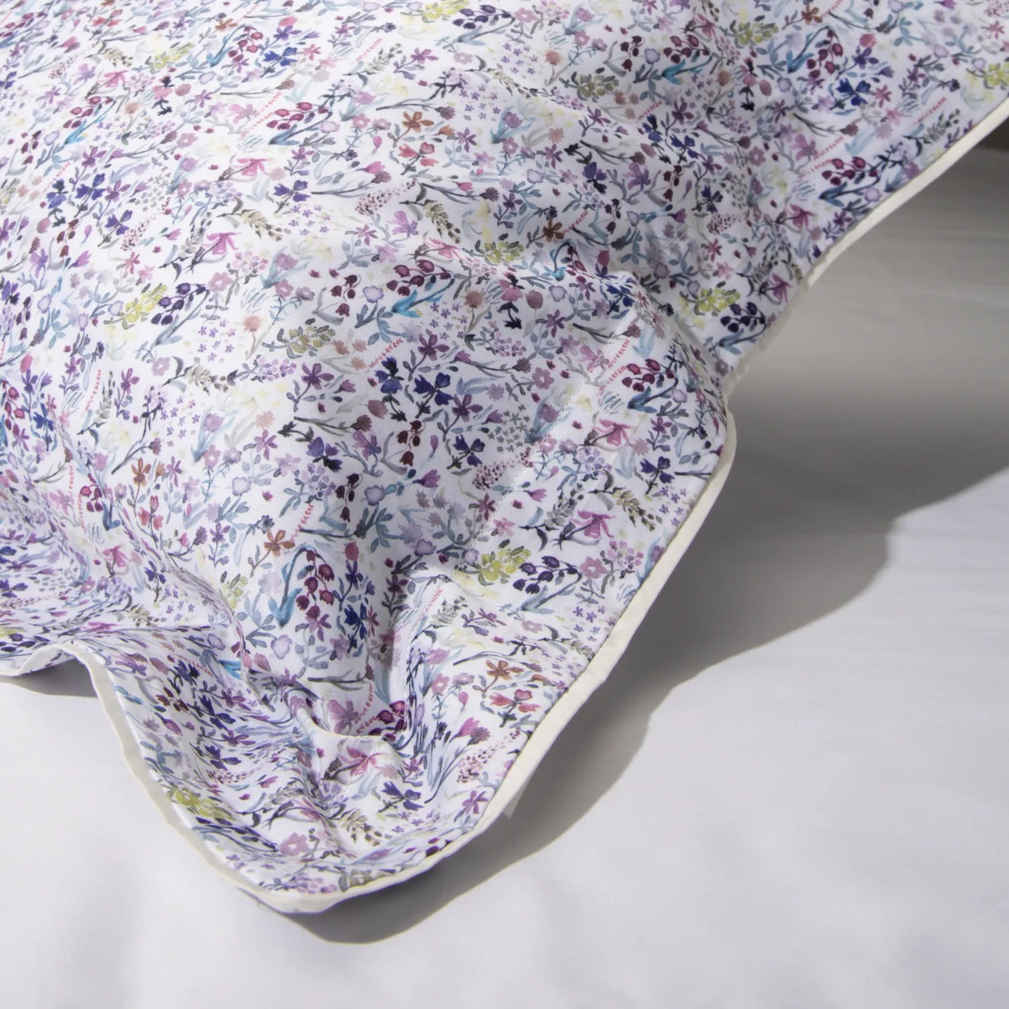 Capa de travesseiro floral da Voucler