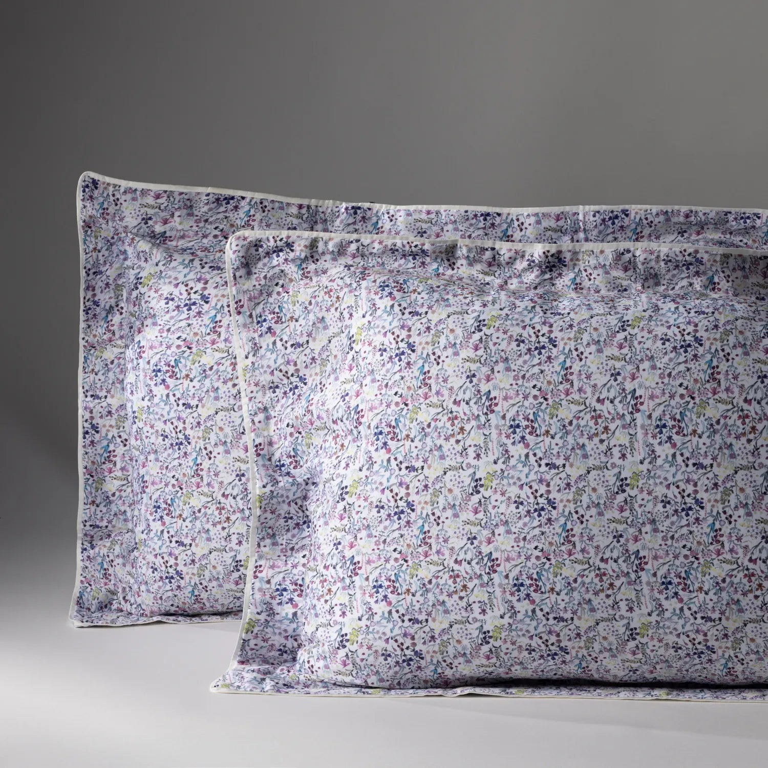 Capa de travesseiro floral da Voucler