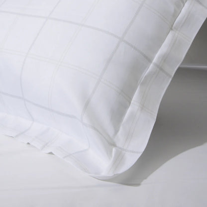 Capa de travesseiro quadriculada