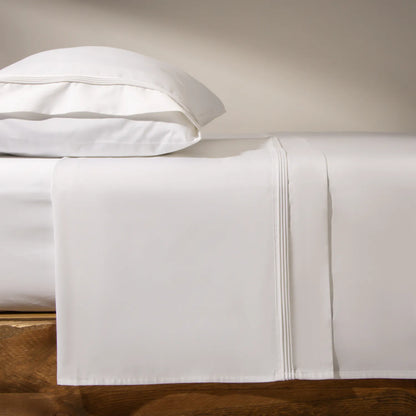 Conjunto de cama na cor branca