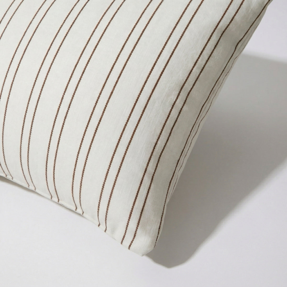 VITALIS LINEN PILLOWCASE