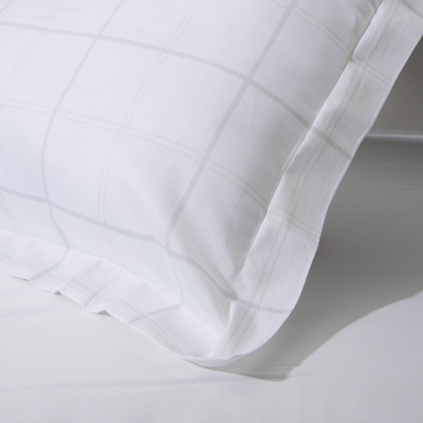 BUNDLE WHISPER SATEEN